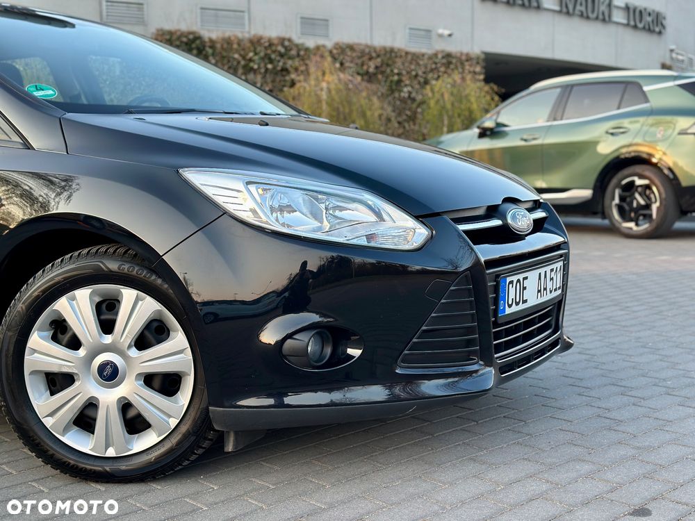 Ford Focus 1.6 TDCi DPF Start-Stopp-System SYNC Edition - 4