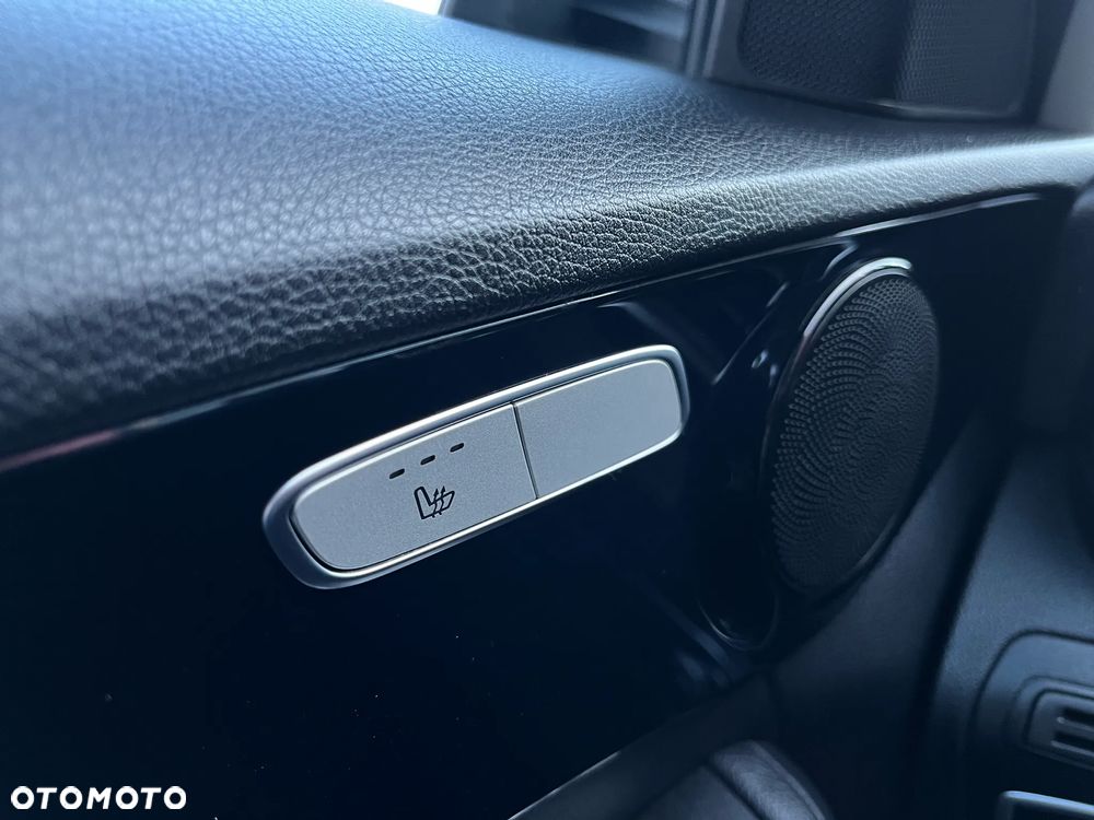 Mercedes-Benz Klasa C 200 d - 19