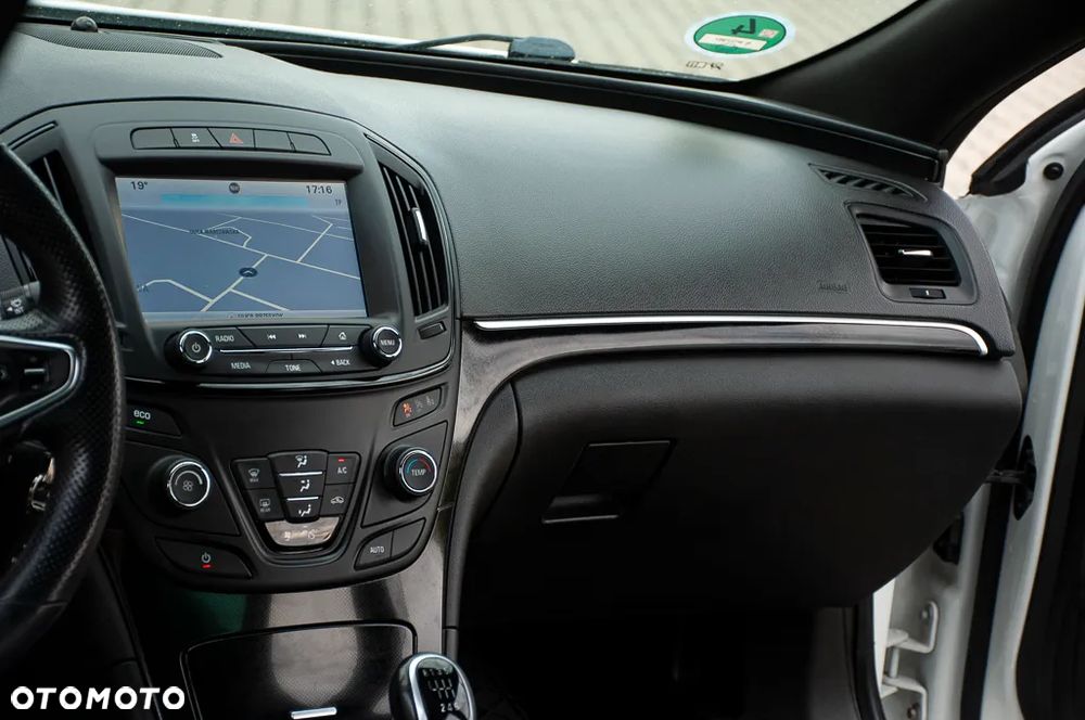 Opel Insignia 1.4 T Cosmo S&S - 30