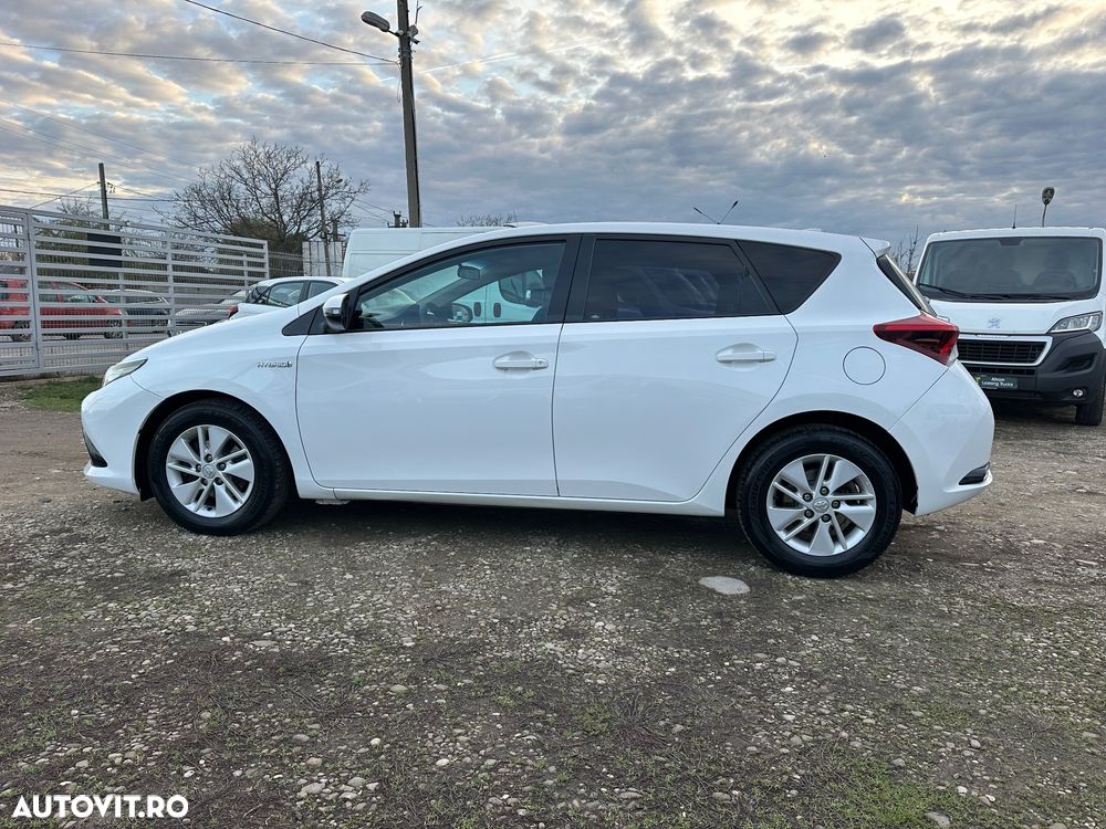 Toyota Auris 1.8 L VVT-i Hybrid Sol + - 13