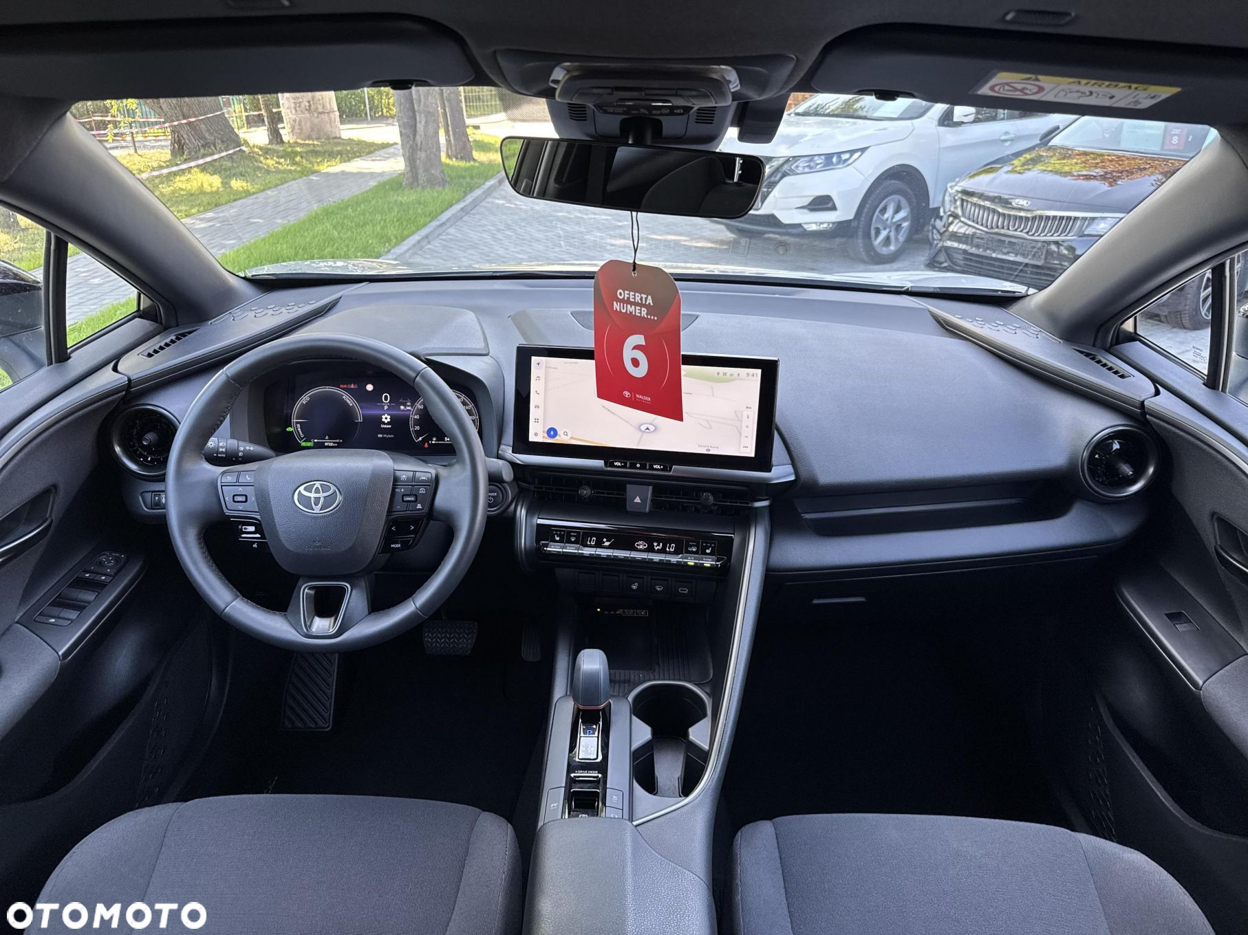 Toyota C-HR - 11
