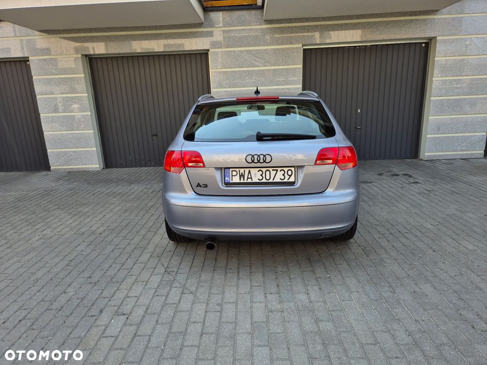 Audi A3 Sportback 1.6 Ambiente - 6