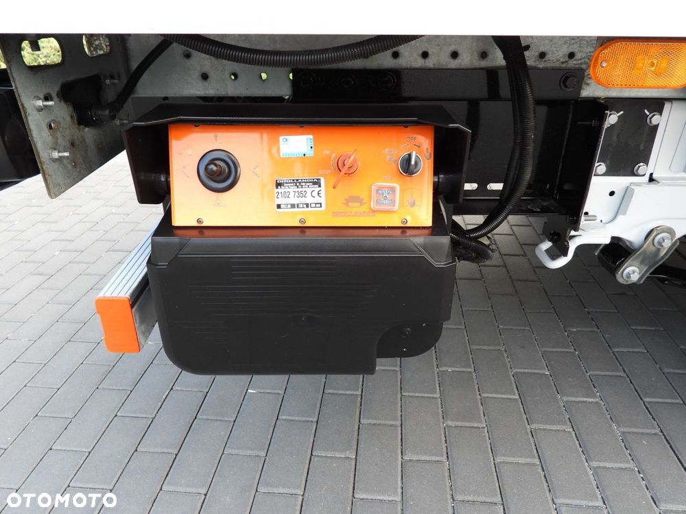 Fiat DUCATO WINDA 8 PALET TEMPOMAT NAWIGACJA LEDY KLIMATYZACJA  130KM - 23