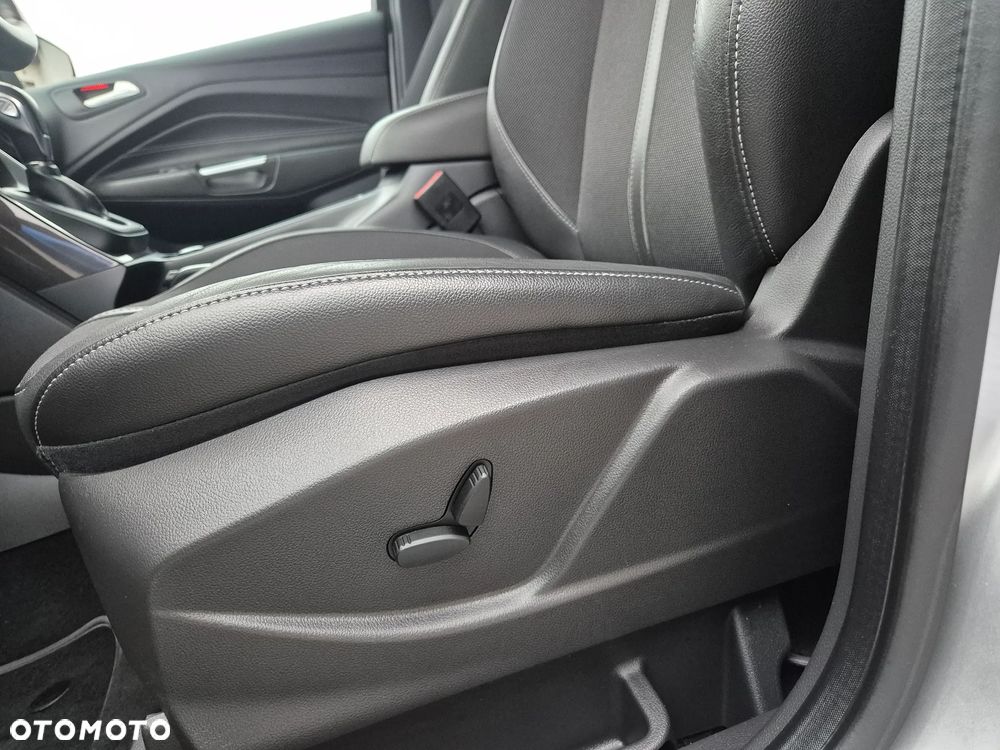 Ford C-MAX 1.5 TDCi Start-Stop-System Titanium - 22