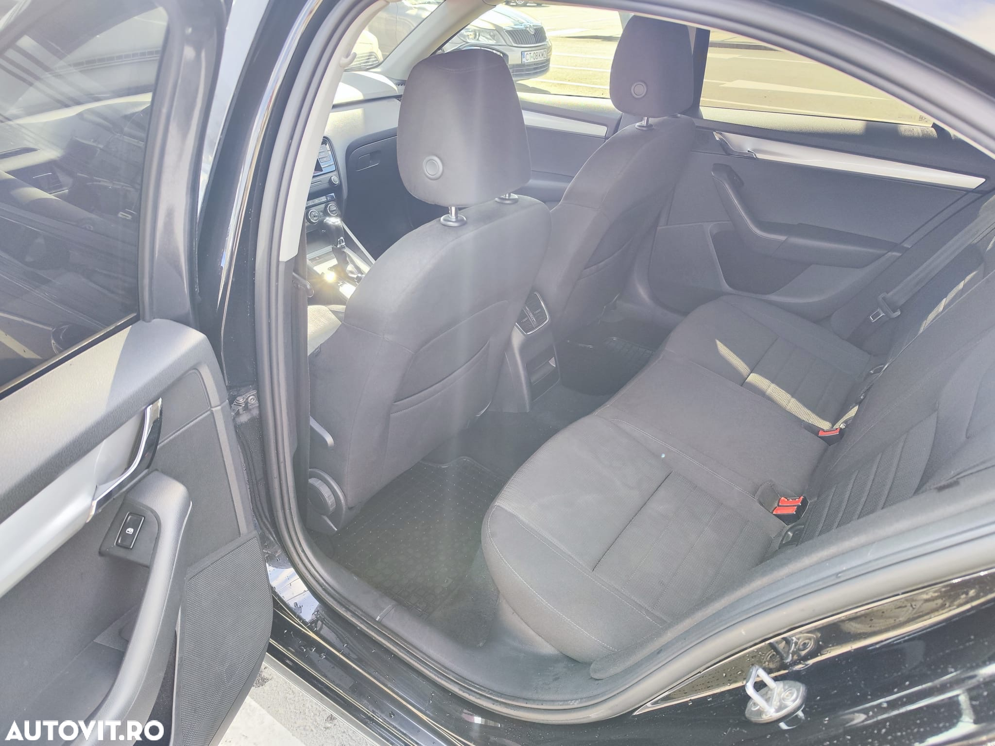 Skoda Octavia 2.0 TDI 4x4 DSG Style - 8