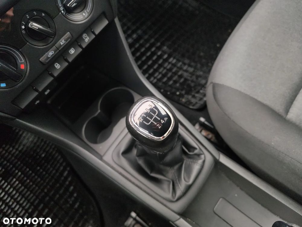 Skoda RAPID 1.4 TDI DPF Ambition - 13