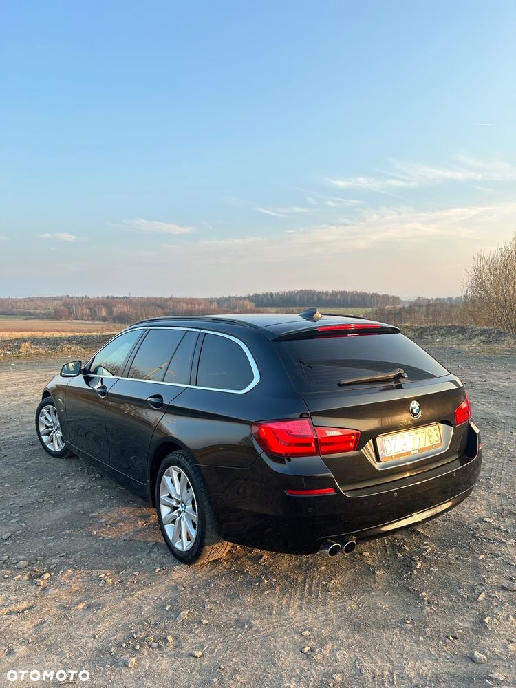 BMW Seria 5 530d xDrive - 5