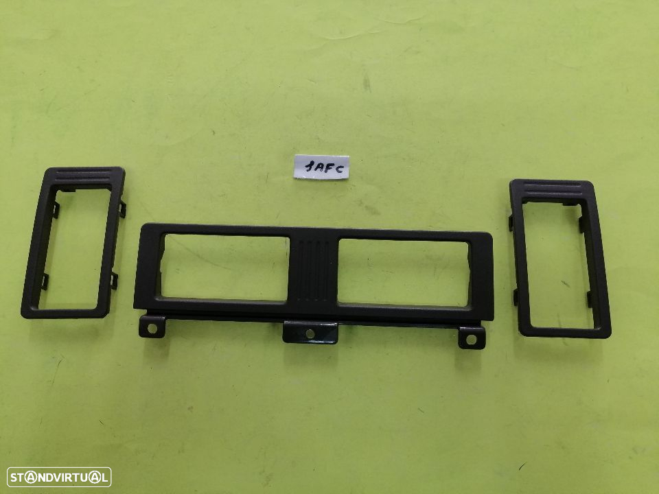Moldes dos arejadores da Nissan Pickup D21 NOVOS - 2