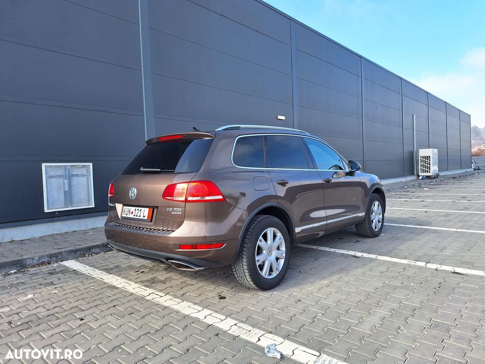 Volkswagen Touareg - 12
