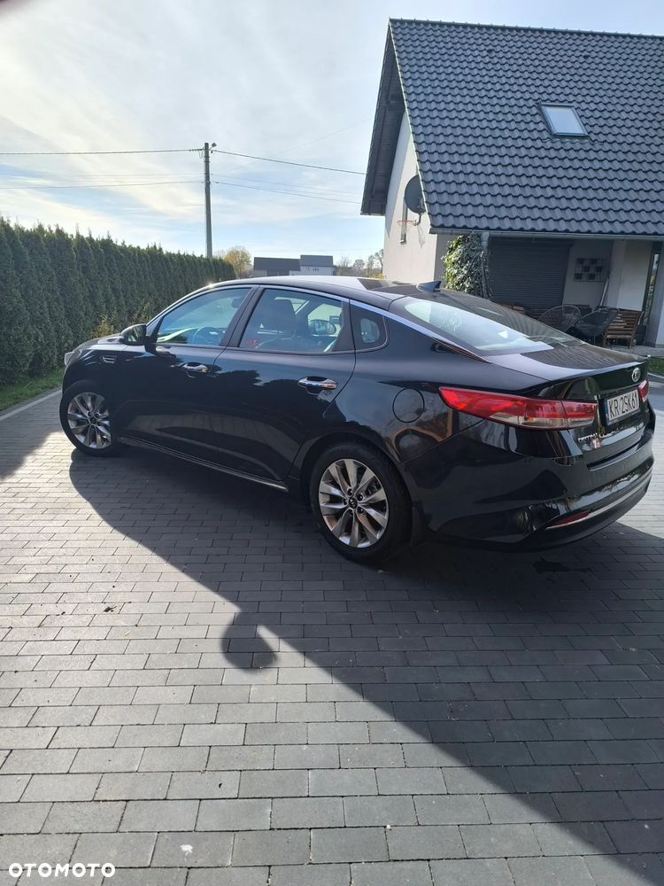 Kia Optima ver-1-7-crdi-l - 5