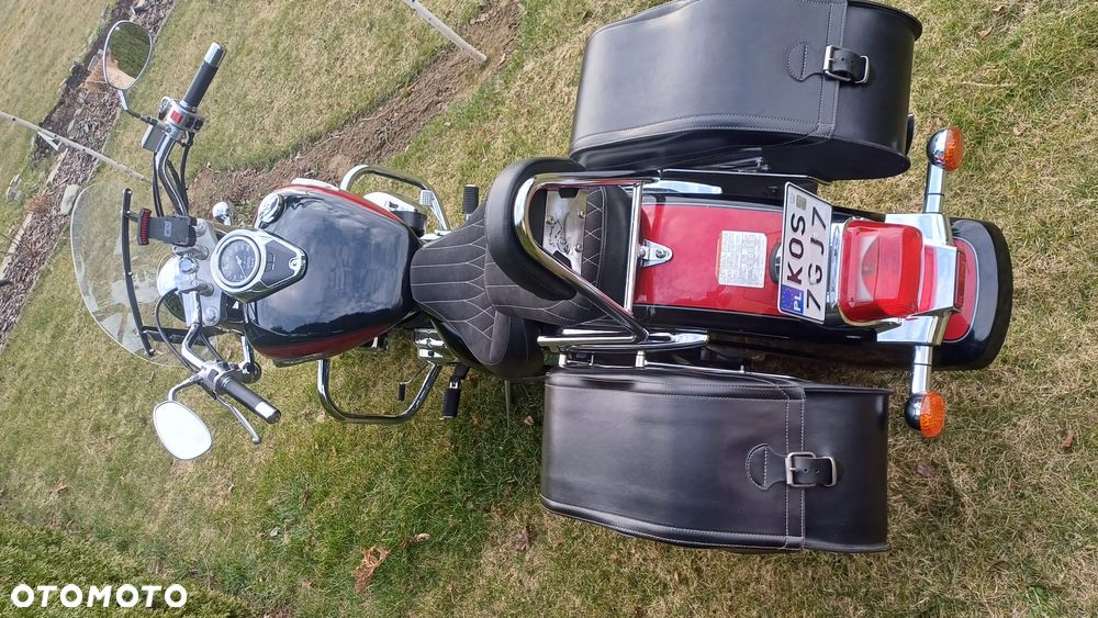 Suzuki Intruder - 10