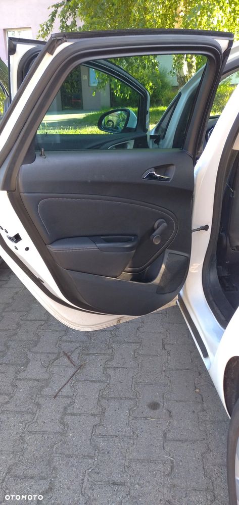 Opel Astra - 11