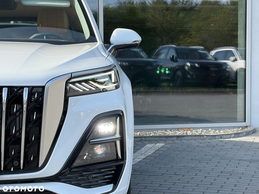 Hongqi HS5 2.0T Executive AWD - 18