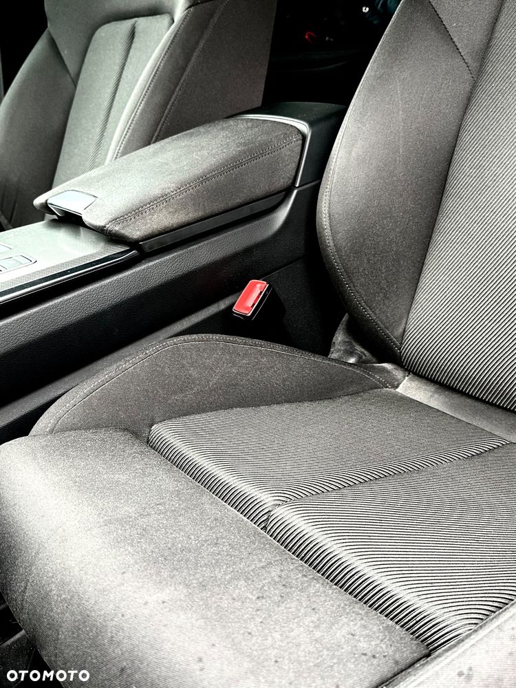 Audi A6 Avant 2.0 TDI Quattro S tronic - 12