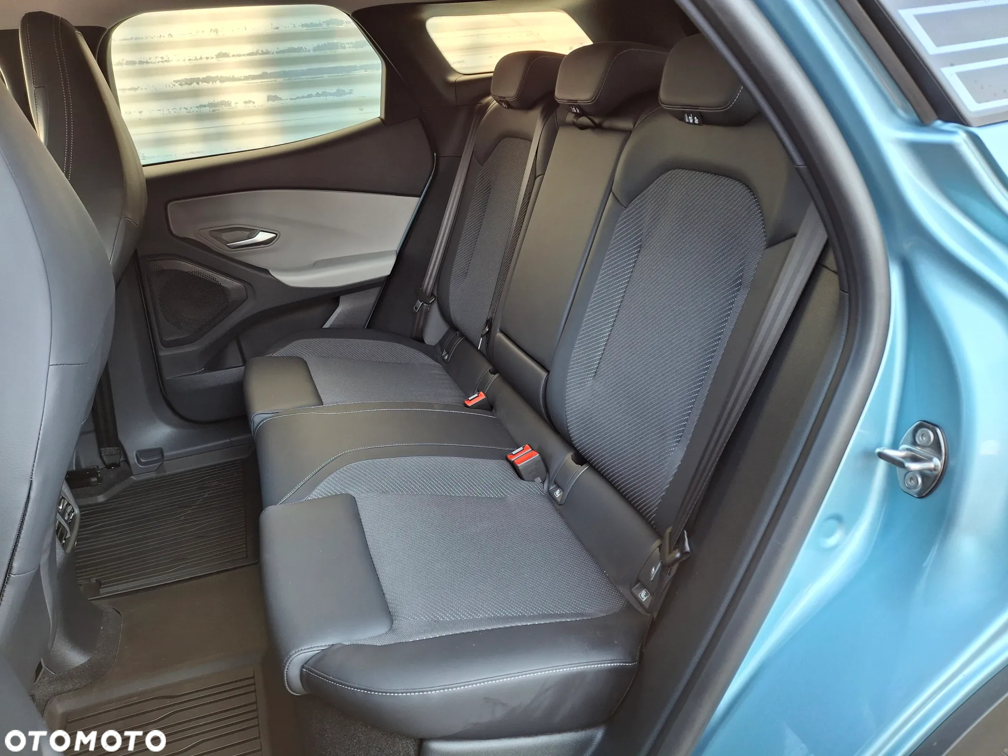 Ford Explorer 77kWh RWD - 16