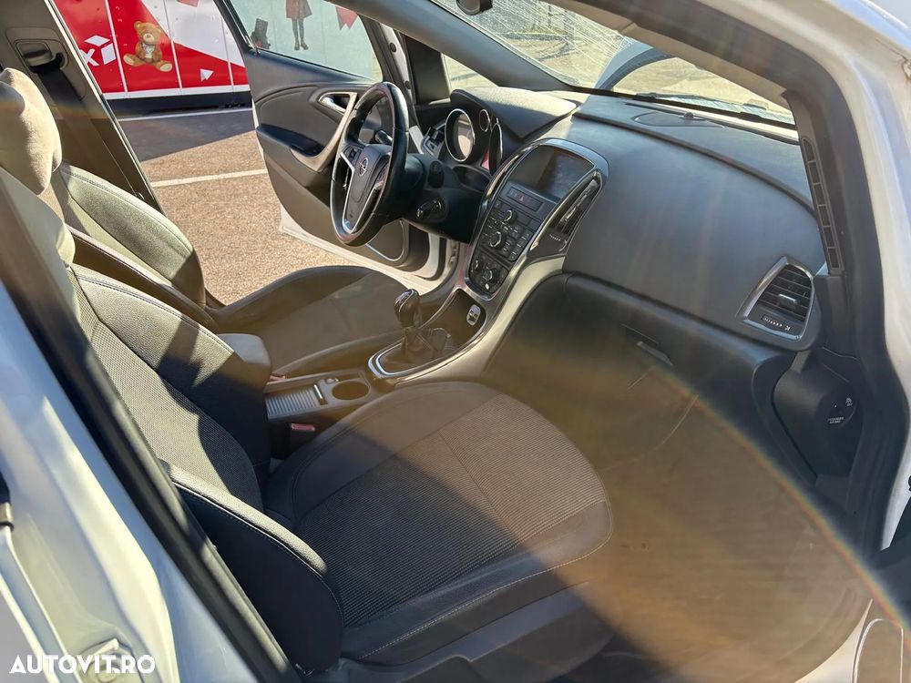 Opel Astra 1.7 CDTI DPF - 12