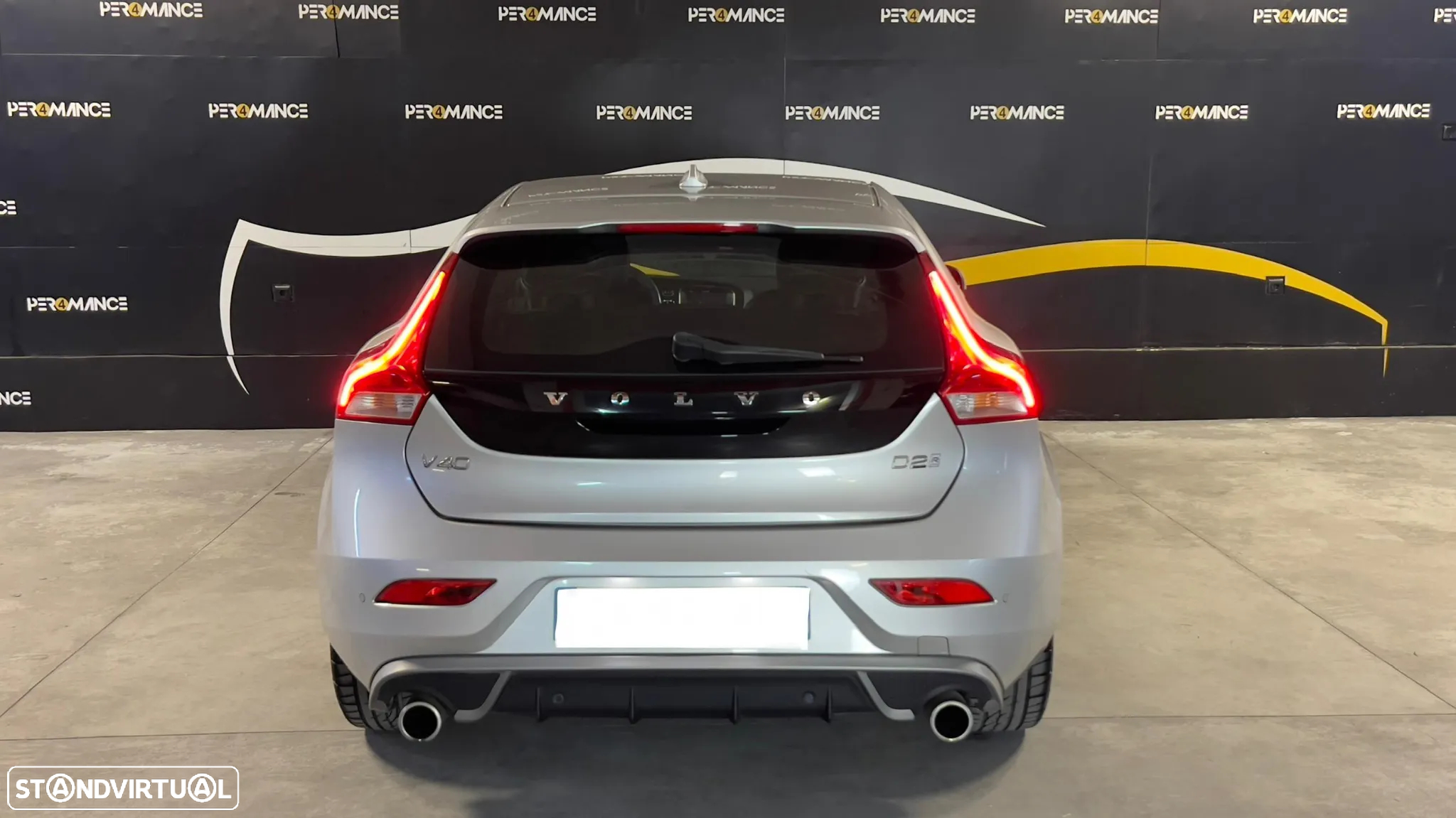 Volvo V40 2.0 D2 R-Design - 20
