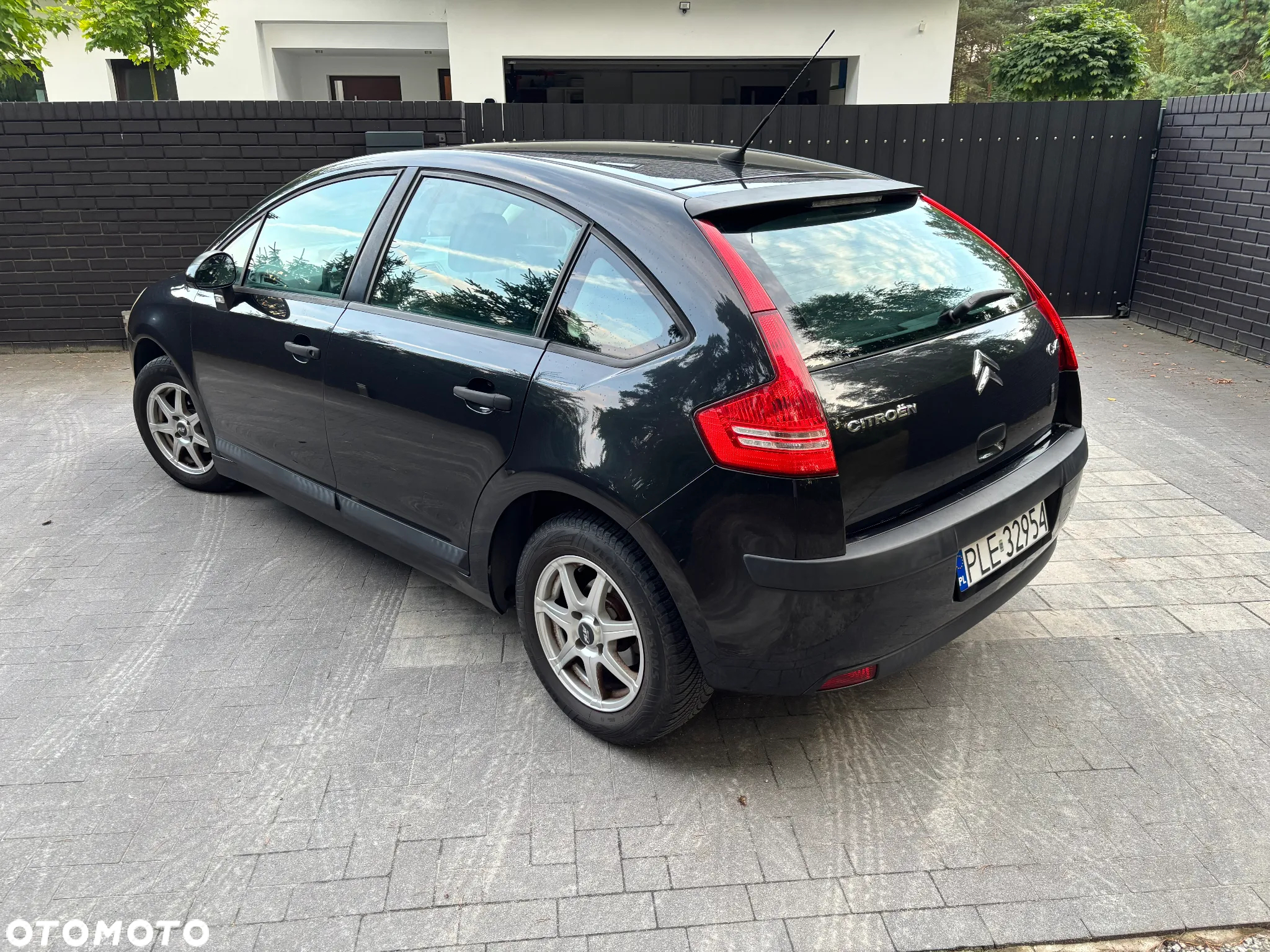 Citroën C4 1.4 16V X - 4