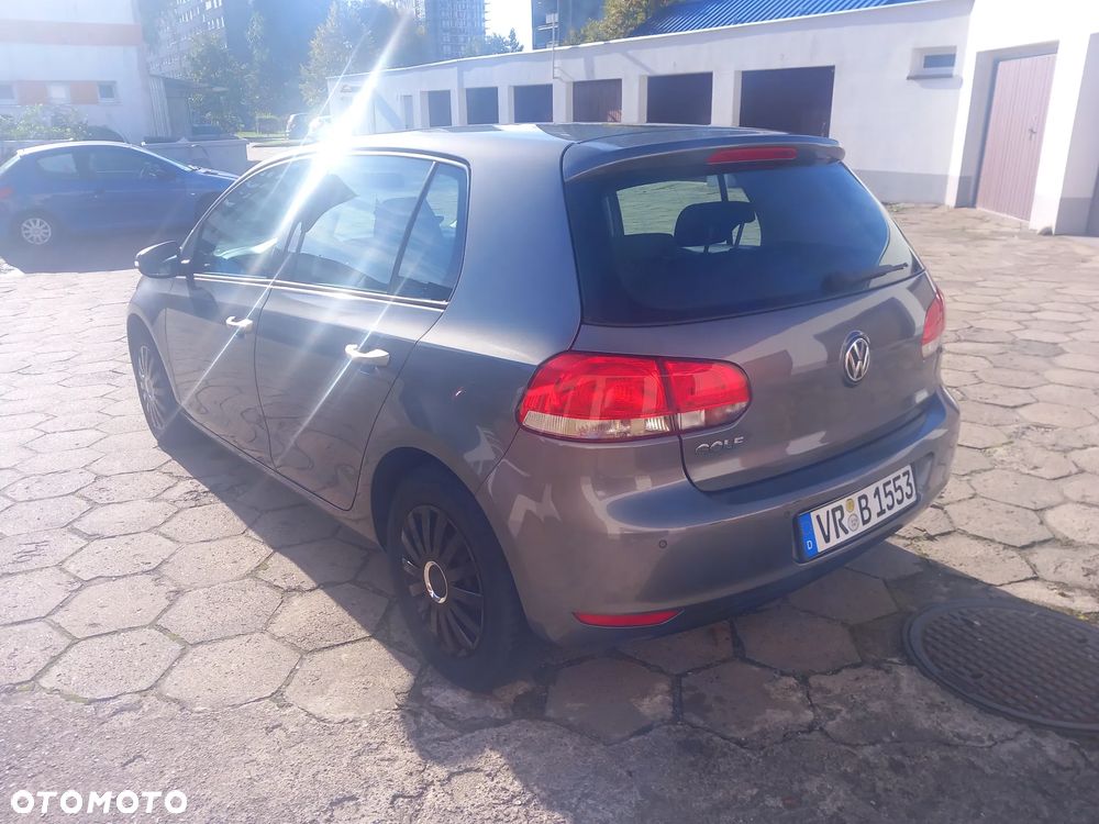 Volkswagen Golf - 5