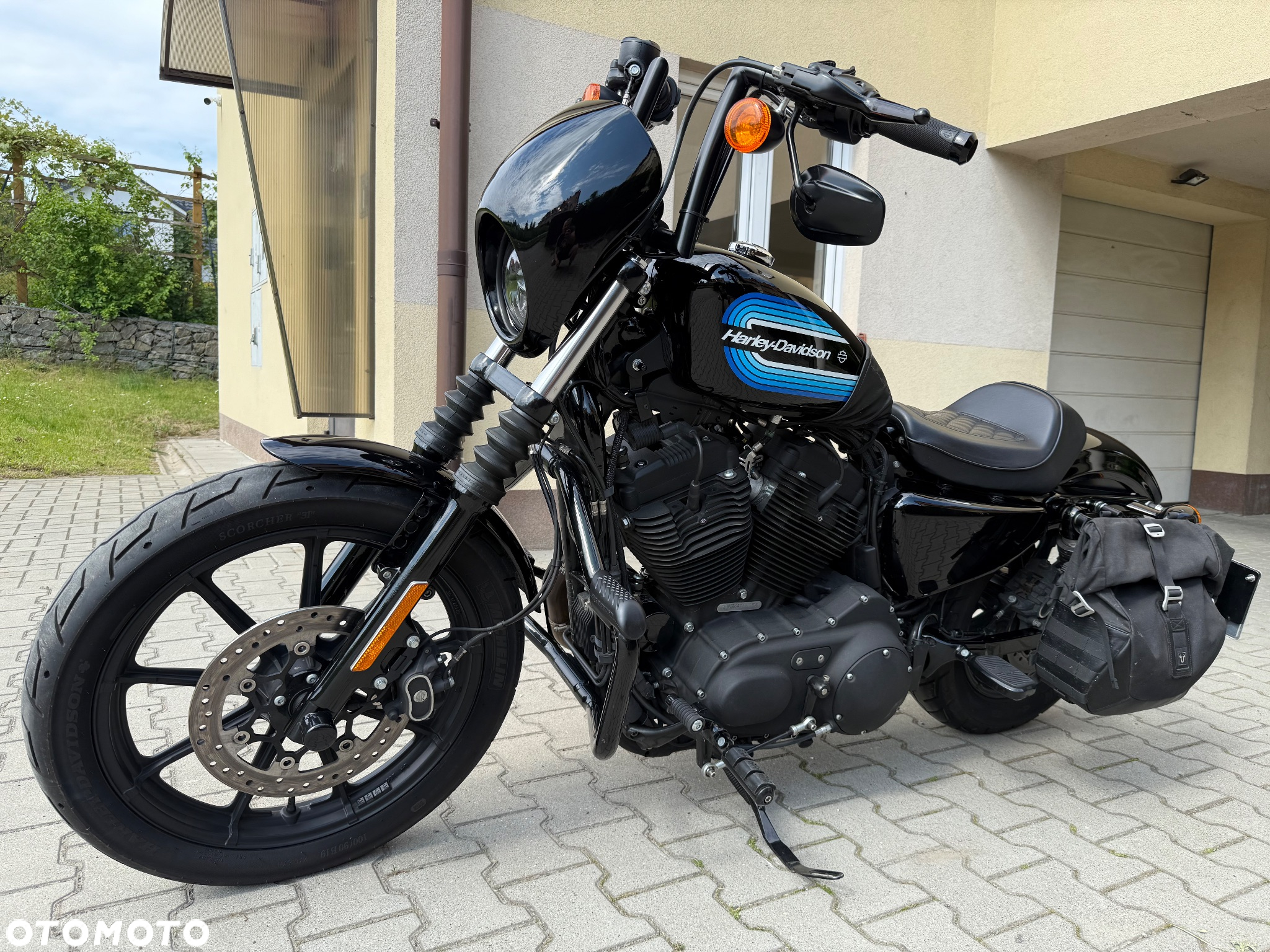 Harley-Davidson Sportster Iron 1200 - 8