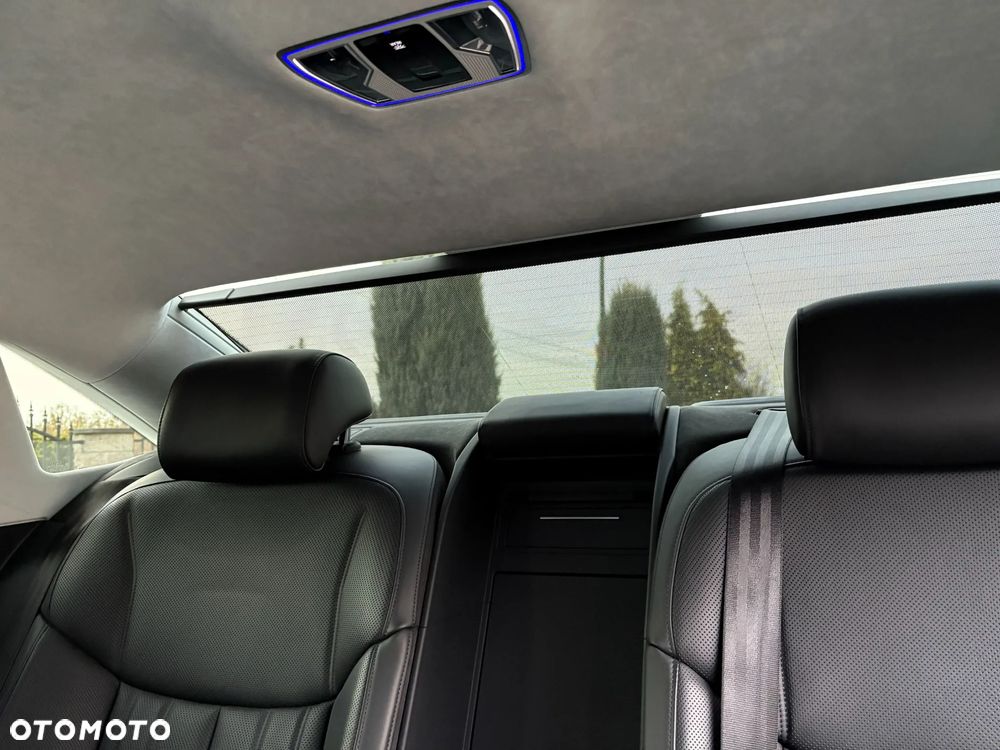Audi A8 L 60 TFSI e Quattro Tiptronic - 24