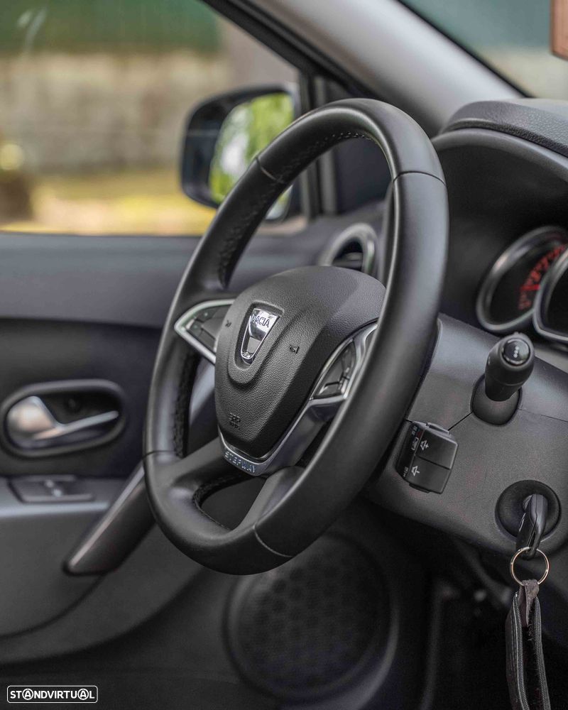 Dacia Sandero Stepway TCe 90 Prestige - 28