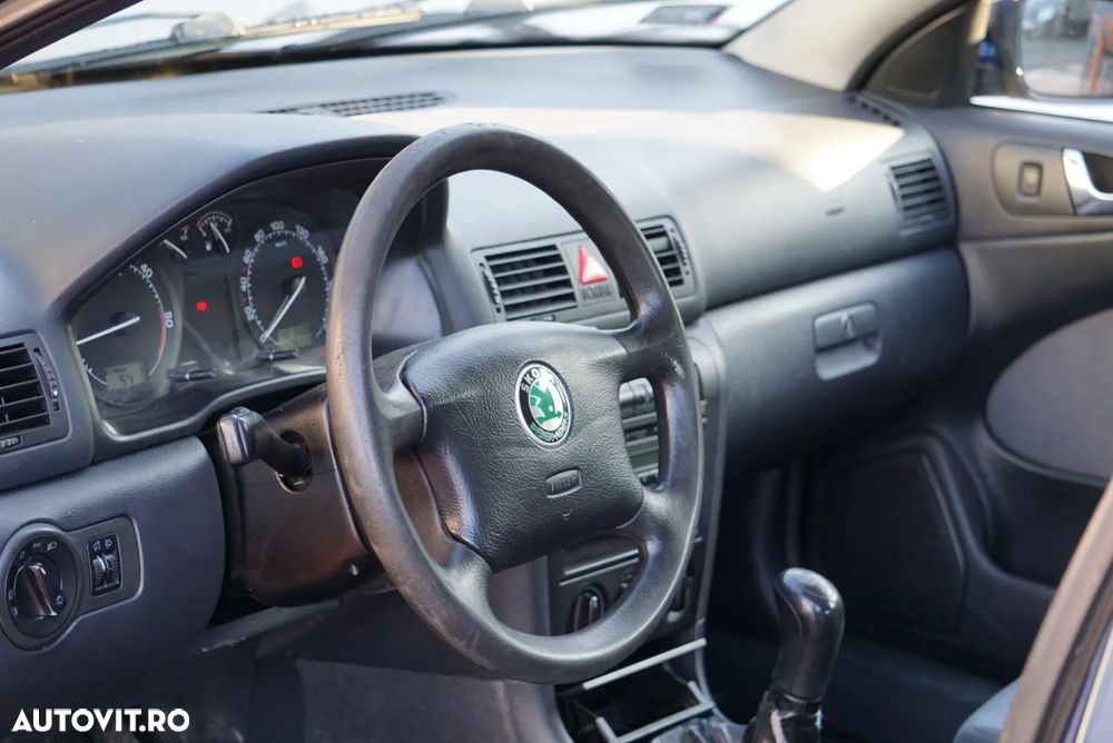 Skoda Octavia 1.9 TDI Combi Ambiente - 5