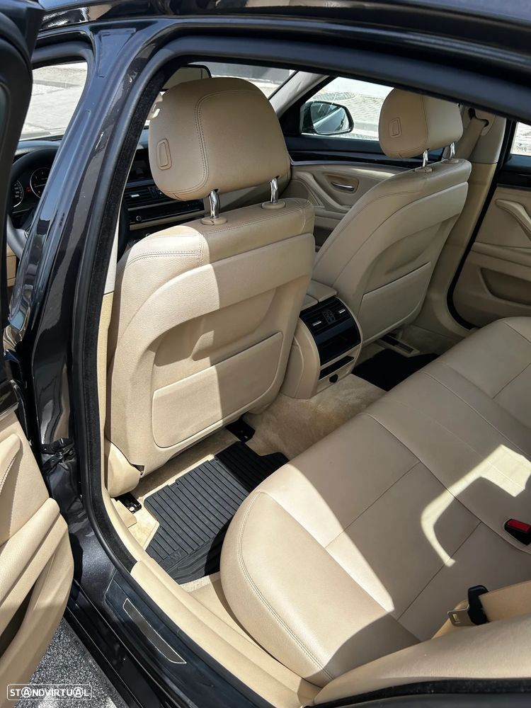BMW 525 d Auto - 13
