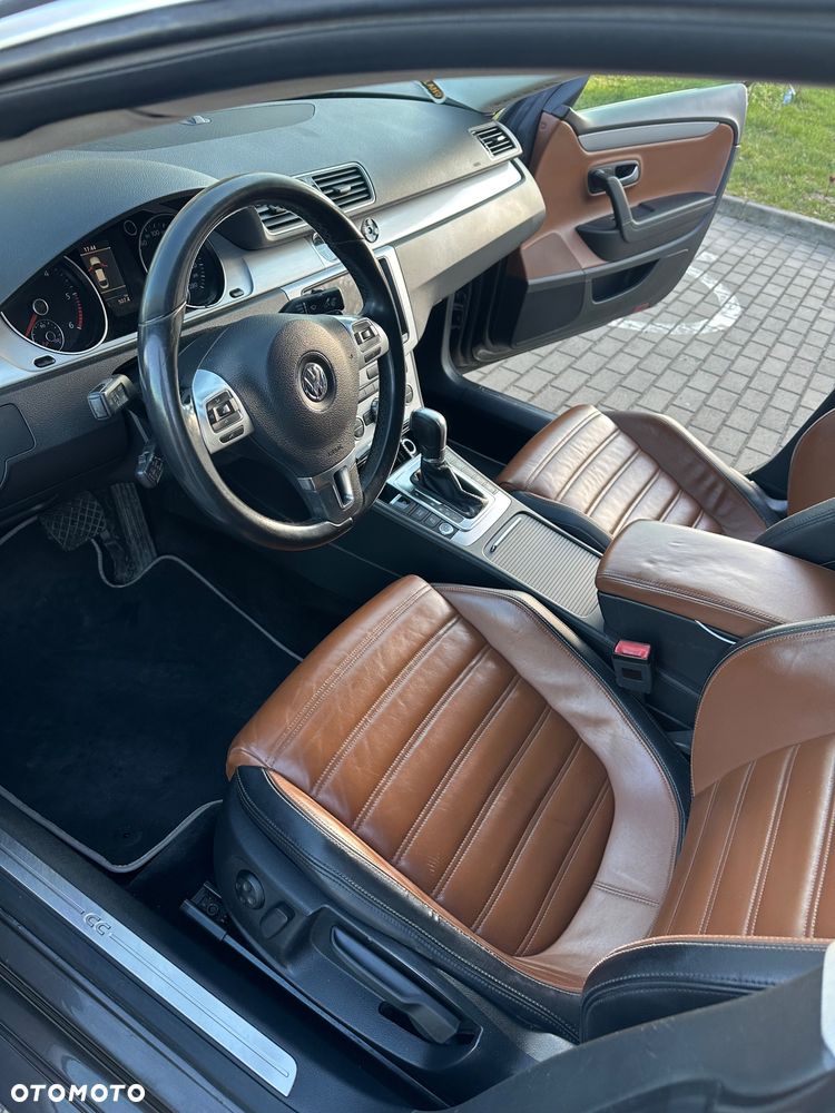 Volkswagen CC - 40