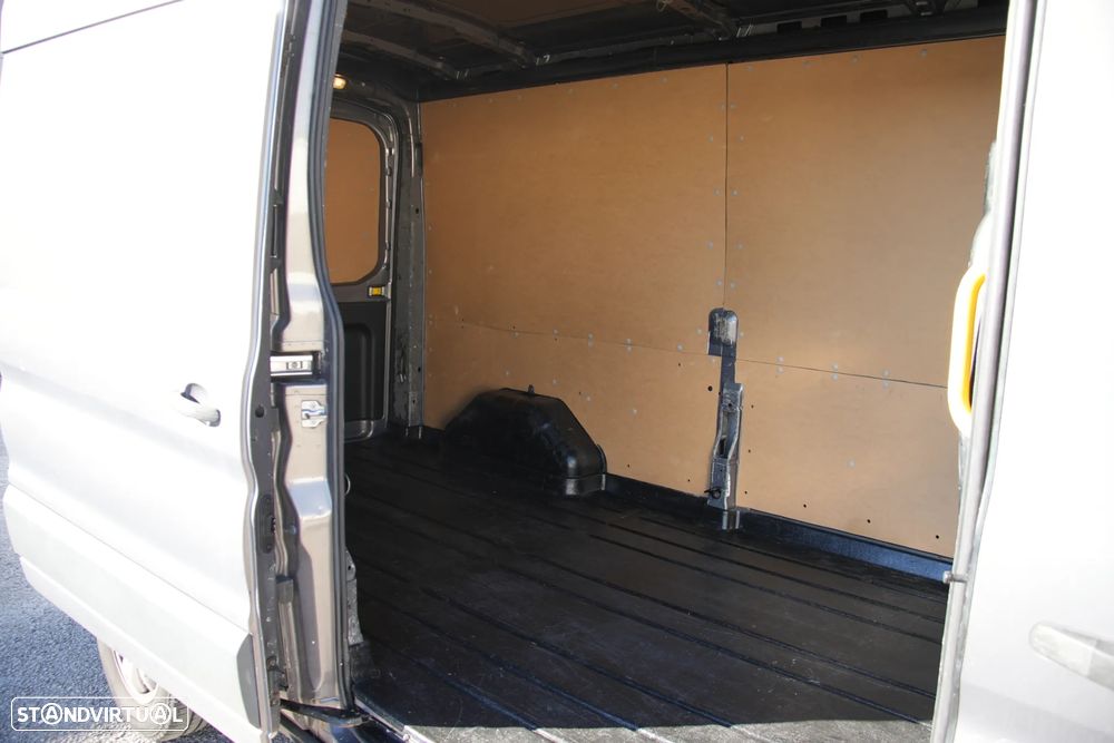 Ford Transit Automatica 2.0EcoBlue 130cv - 8