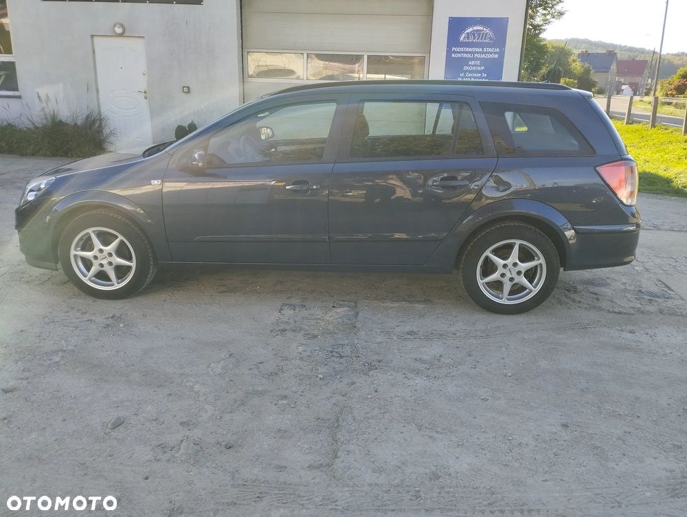 Opel Astra - 2