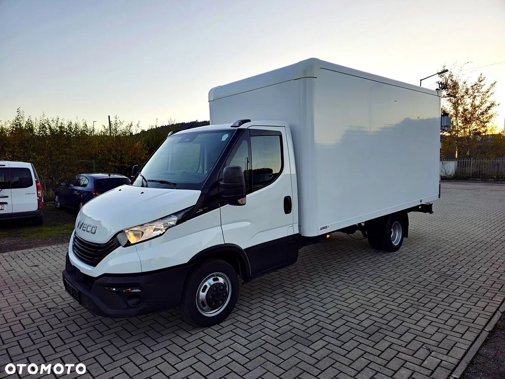 Iveco 35C16