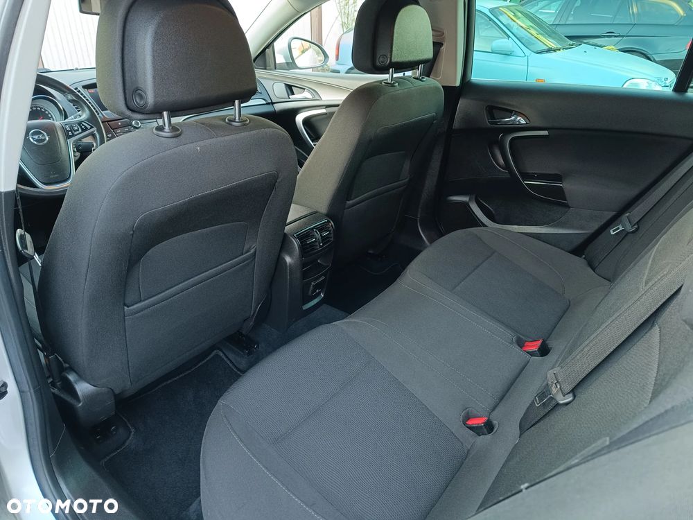 Opel Insignia 1.6 Turbo Design Edition - 11