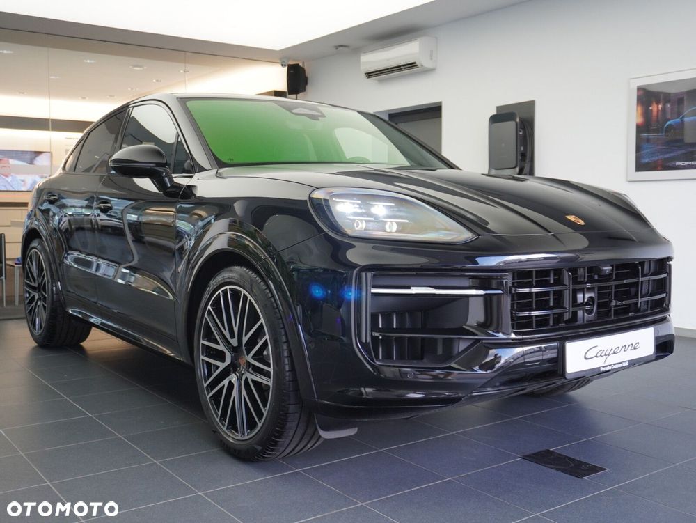 Porsche Cayenne GTS - 7