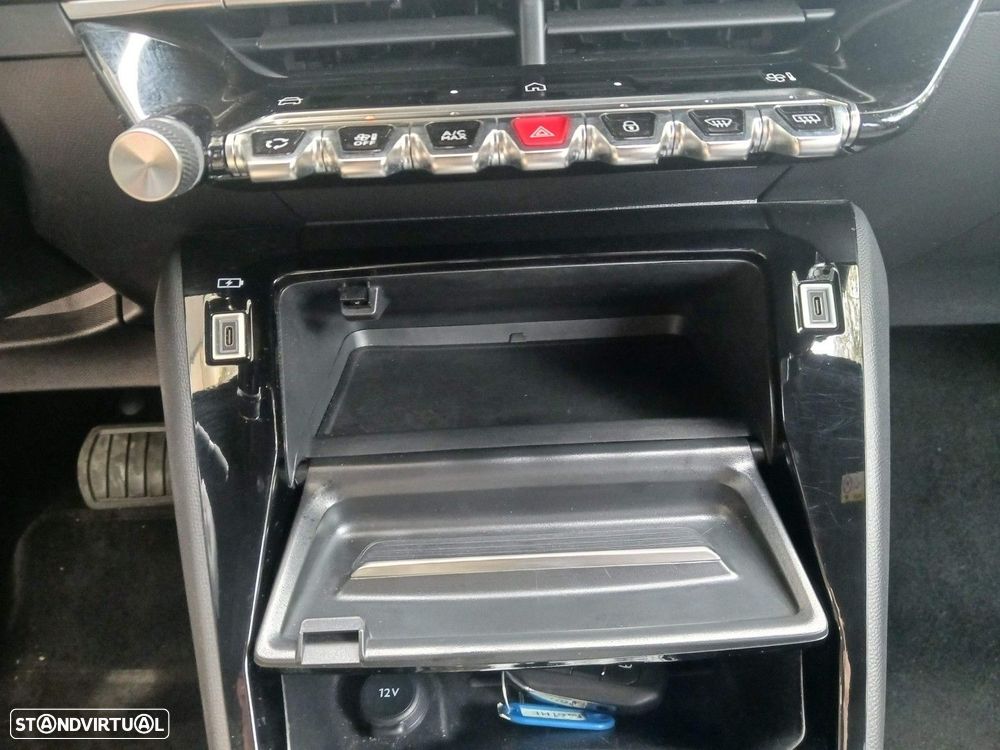 Peugeot e-2008 50 kWh Allure Pack - 21