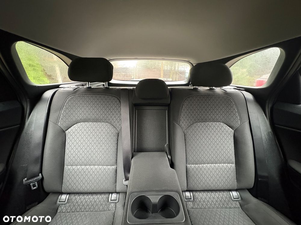 Kia Ceed 1.6 CRDi SCR L - 10