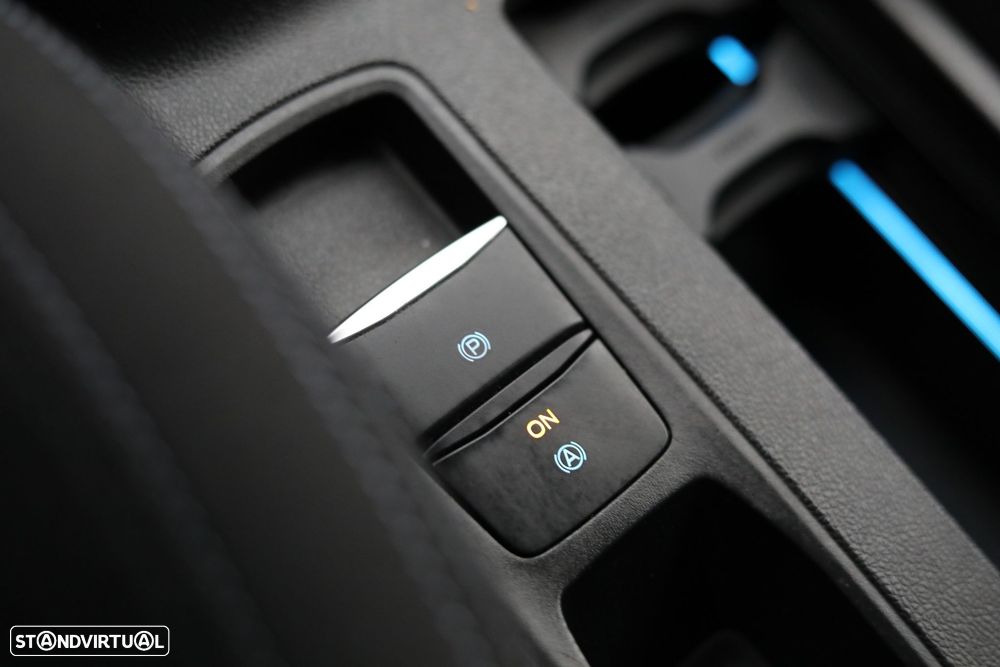 Ford Focus 1.0 EcoBoost Active - 22