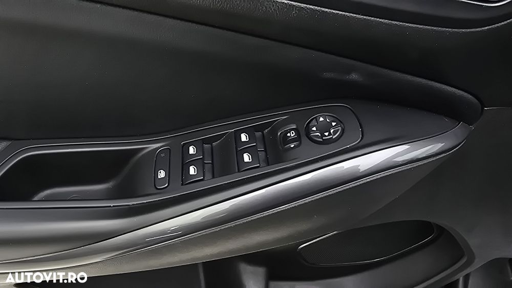 Opel Grandland X 1.5 START/STOP AT8 GS Line - 11