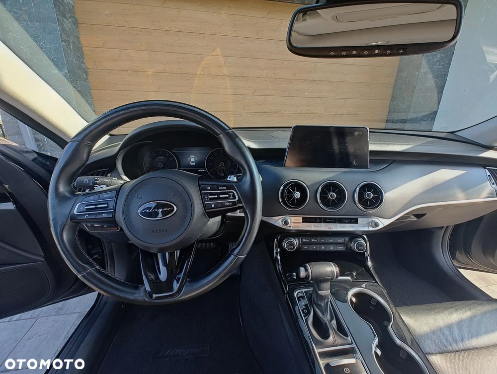 Kia Stinger 2.0 T-GDI GT Line - 14