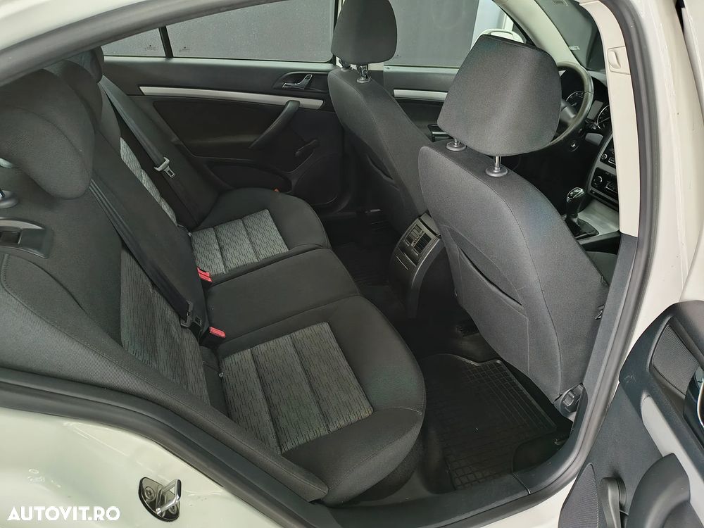 Skoda Octavia 1.2 TSI Classic - 9