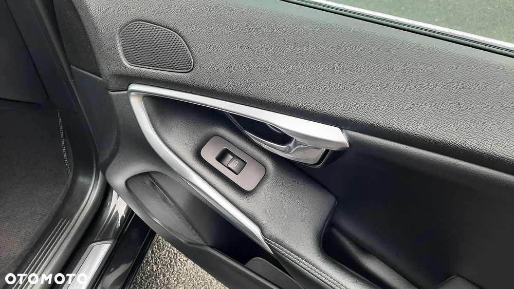 Volvo V40 D2 RDesign - 20