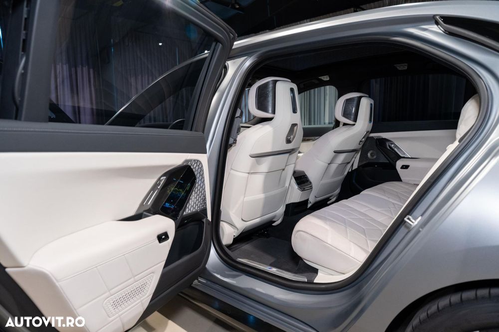 BMW Seria 7 ver-m760e-xdrive-at-phev - 24