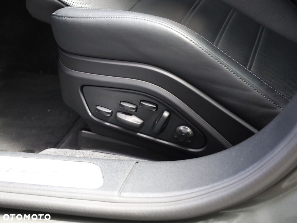 Porsche Panamera - 19