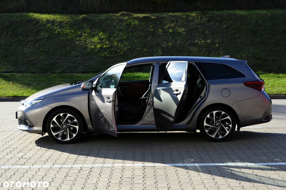 Toyota Auris 1.8 HSD Luna - 25