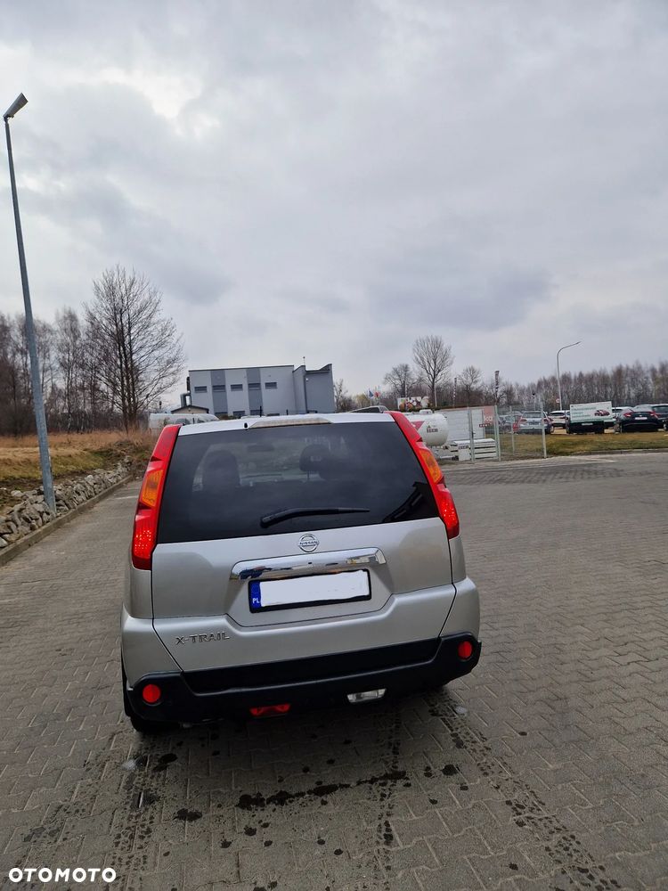 Nissan X-Trail 2.0 dCi LE - 6