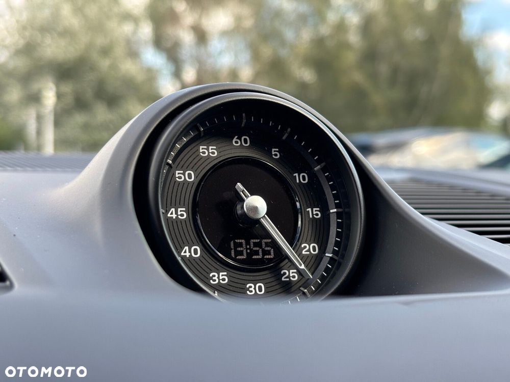 Porsche Cayenne - 26