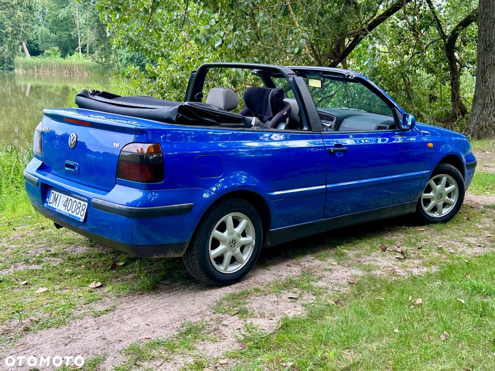 Volkswagen Golf 1.6 - 9