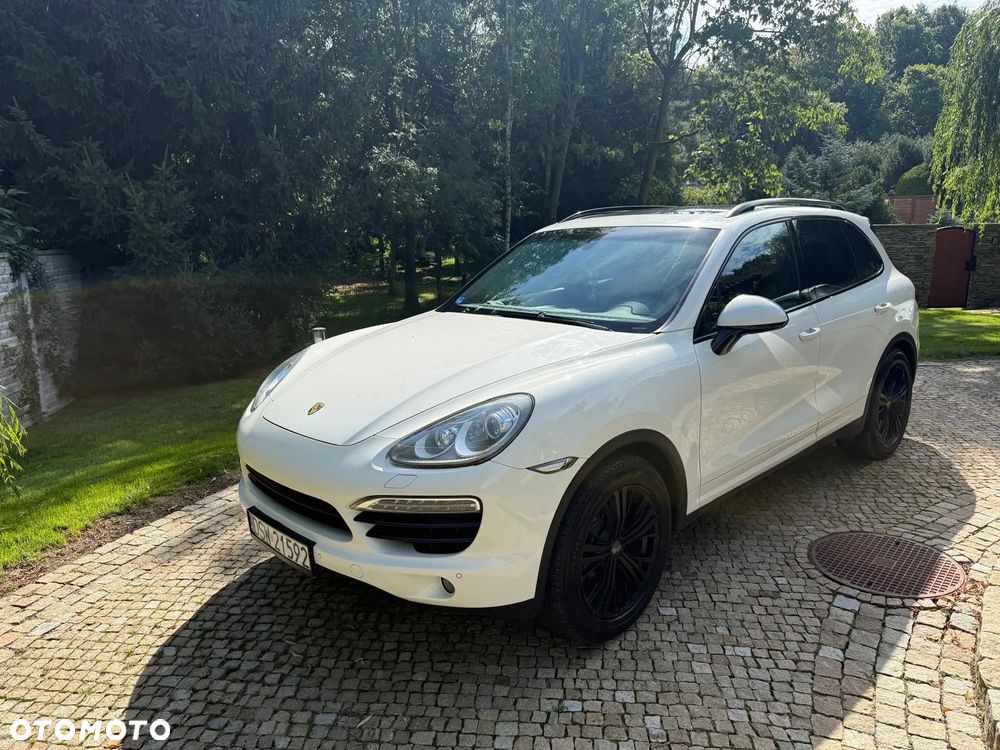 Porsche Cayenne - 1