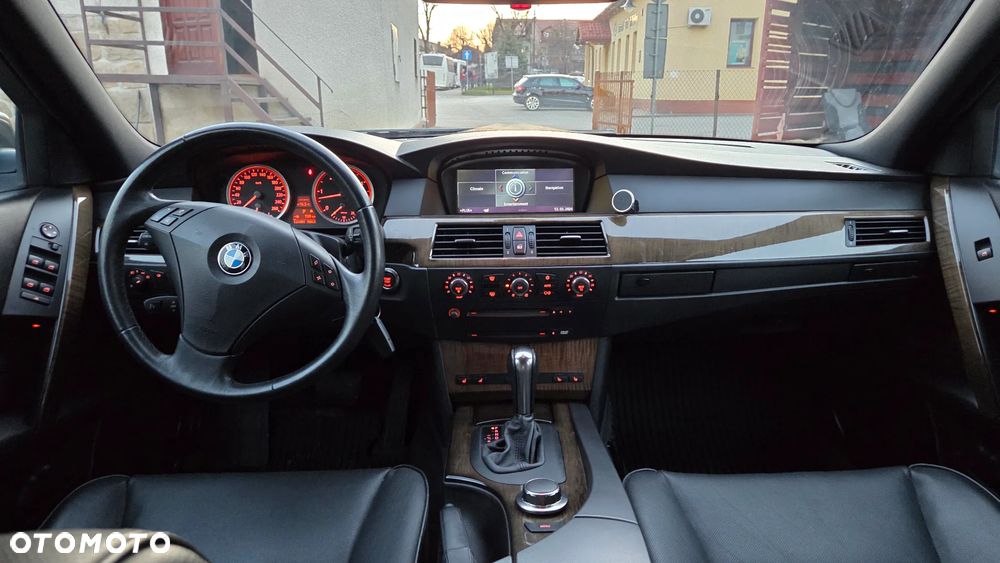 BMW Seria 5 - 30
