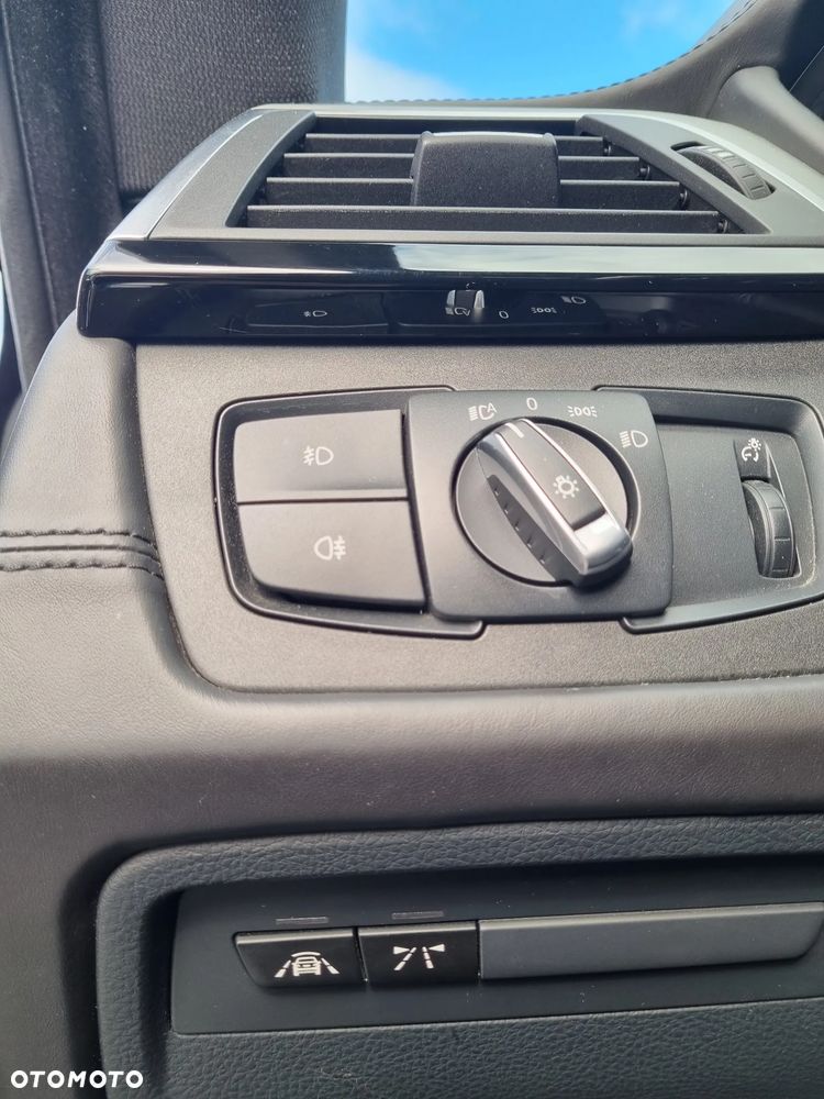 BMW 3GT 320d xDrive M Sport - 11